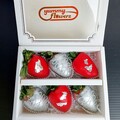 6pcs Red & Silver Chocolate Strawberries Gift Box